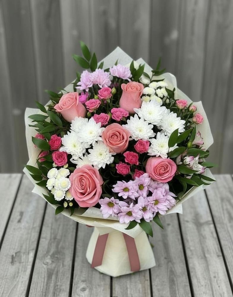 Букет цветов из: Альстромерии, Гвоздики, Розы и Хризантемы в Юровка