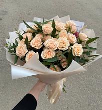 Букет Кремовые розы Латте в Юровка
