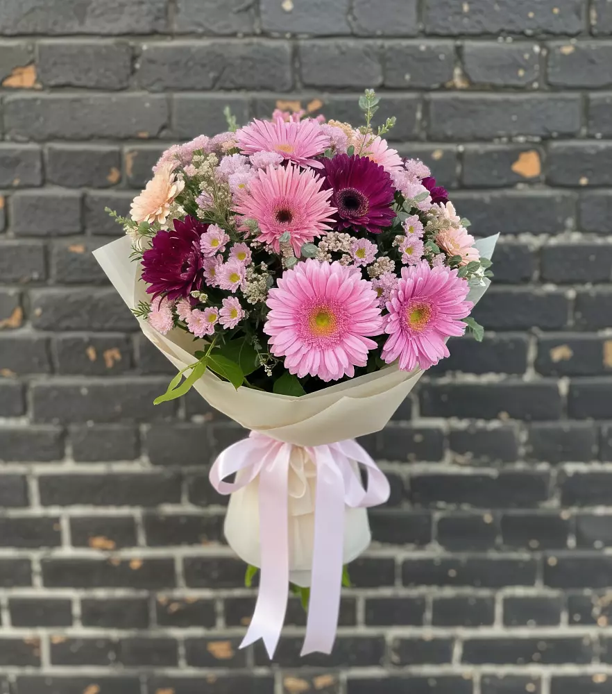 Букет цветов из: Герберы и Хризантемы в Юровка