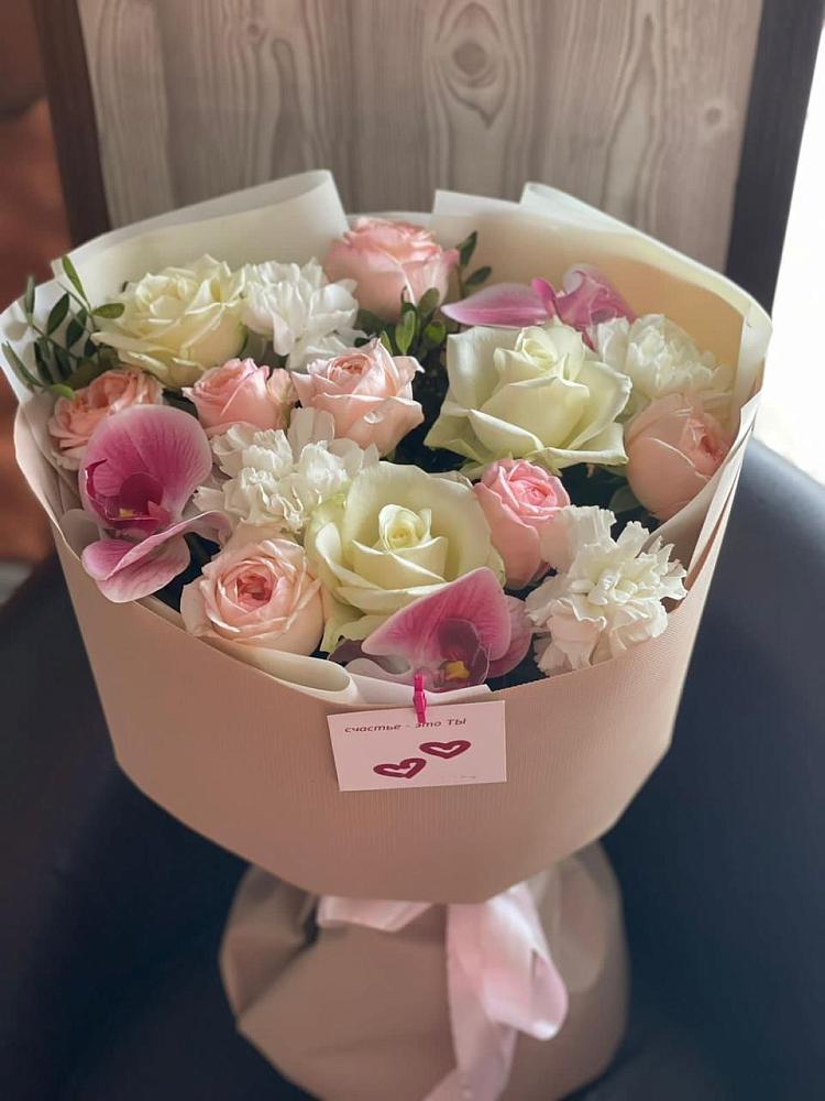 Букет цветов из: Орхидеи, Розы и Гвоздики в Юровка