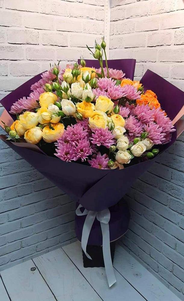 Букет цветов из: Хризантемы и Розы в Юровка