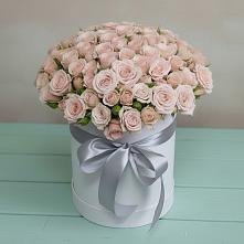 Цветочная композиция из Розы в шляпной коробке в Юровка