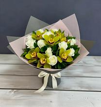 Букет цветов из:  Орхидеи и Розы в Юровка