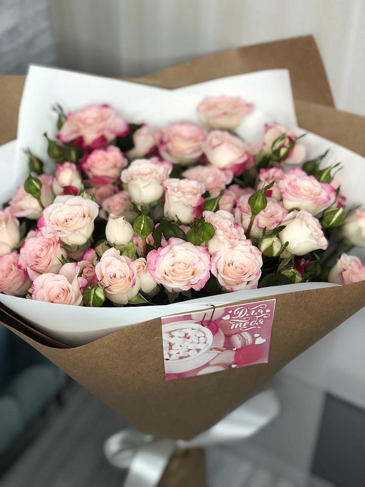 Букет цветов из: Розы в Юровка