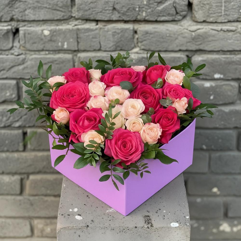 Цветочная композиция из Розы в коробке в Юровка