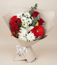 Букет цветов из:  Розы, Хризантемы, Герберы и Лилии в Юровка