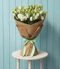 Букет цветов из:  Лизиантусы в Юровка