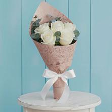 Букет цветов из:  Розы в Юровка