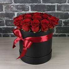 Цветочная композиция из Розы в шляпной коробке в Юровка