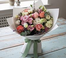 Букет цветов из:  Розы, Лизиантусы и Гвоздики #REPLACE_PRED# Юровка