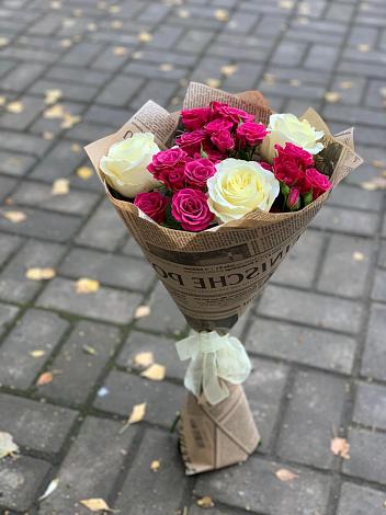 Букет цветов из: Розы в Юровка