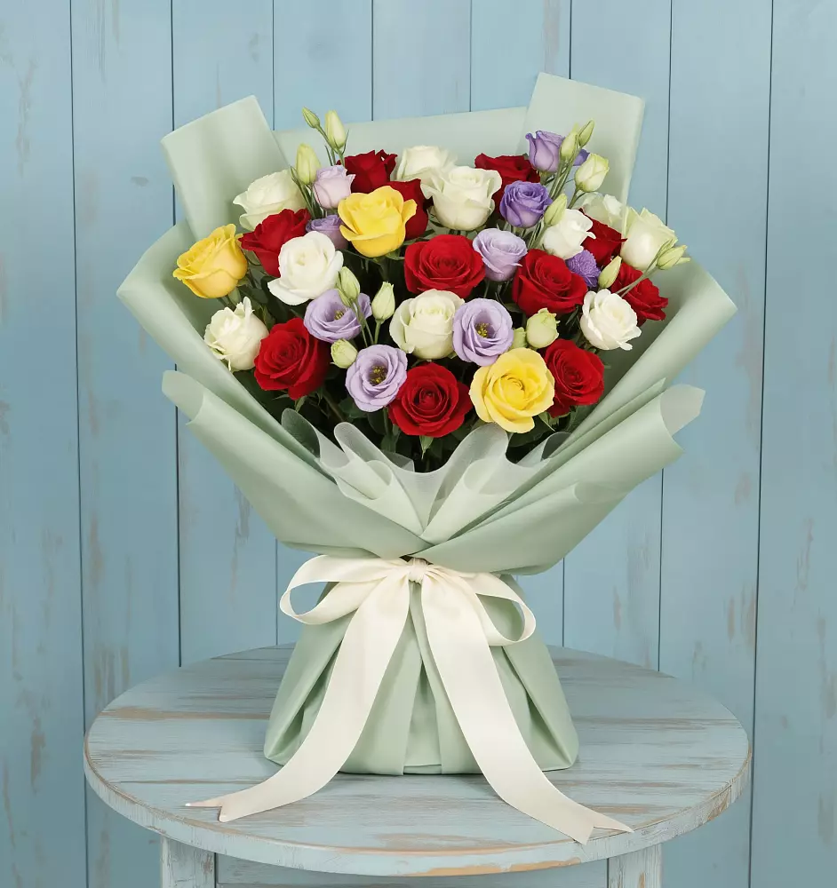 Букет цветов из: Розы в Юровка