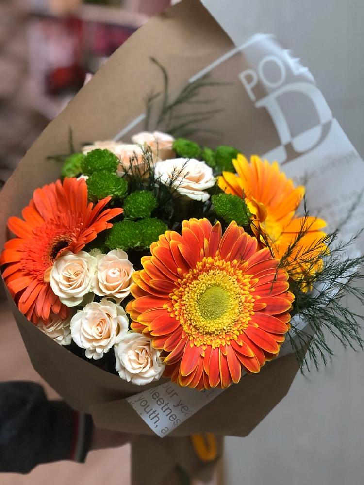 Букет цветов из: Герберы, Хризантемы и Розы в Юровка