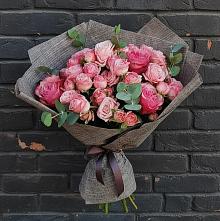 Букет цветов из:  Розы в Юровка